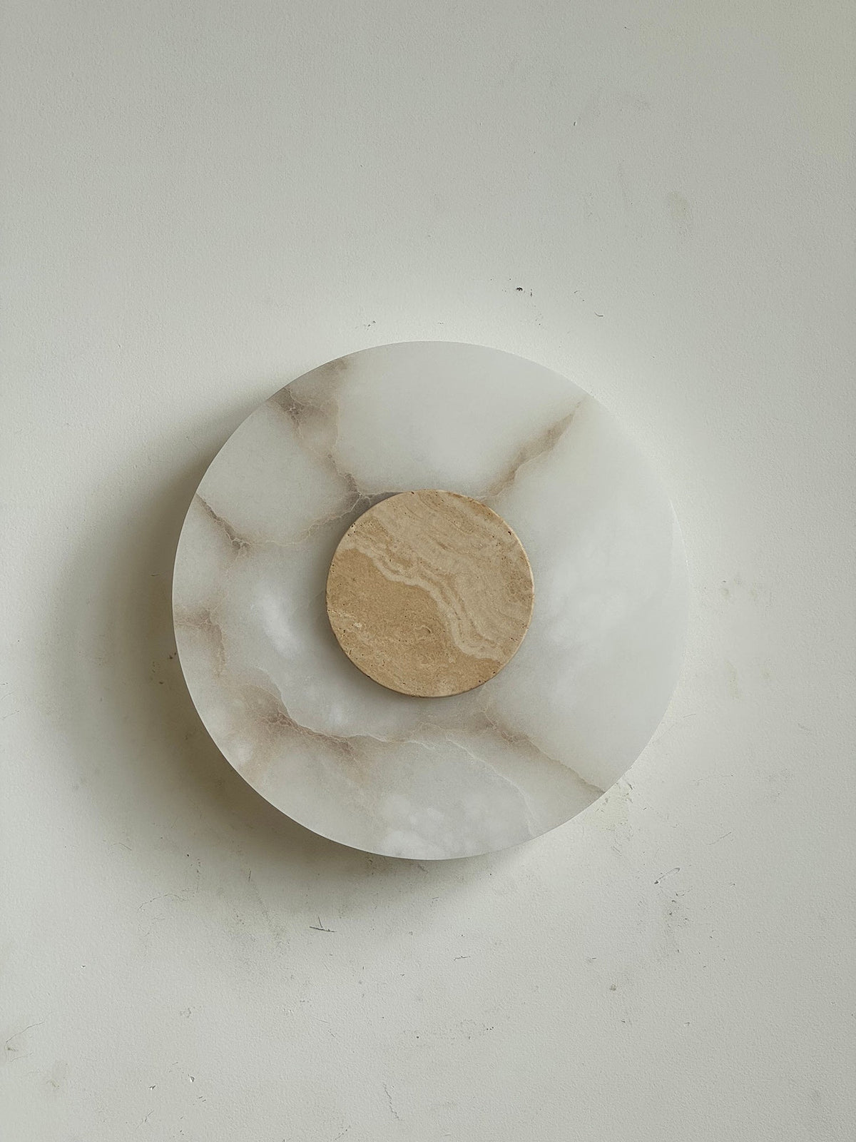 Rauduvyi Moderne wandlamp in albast met minimalistisch design