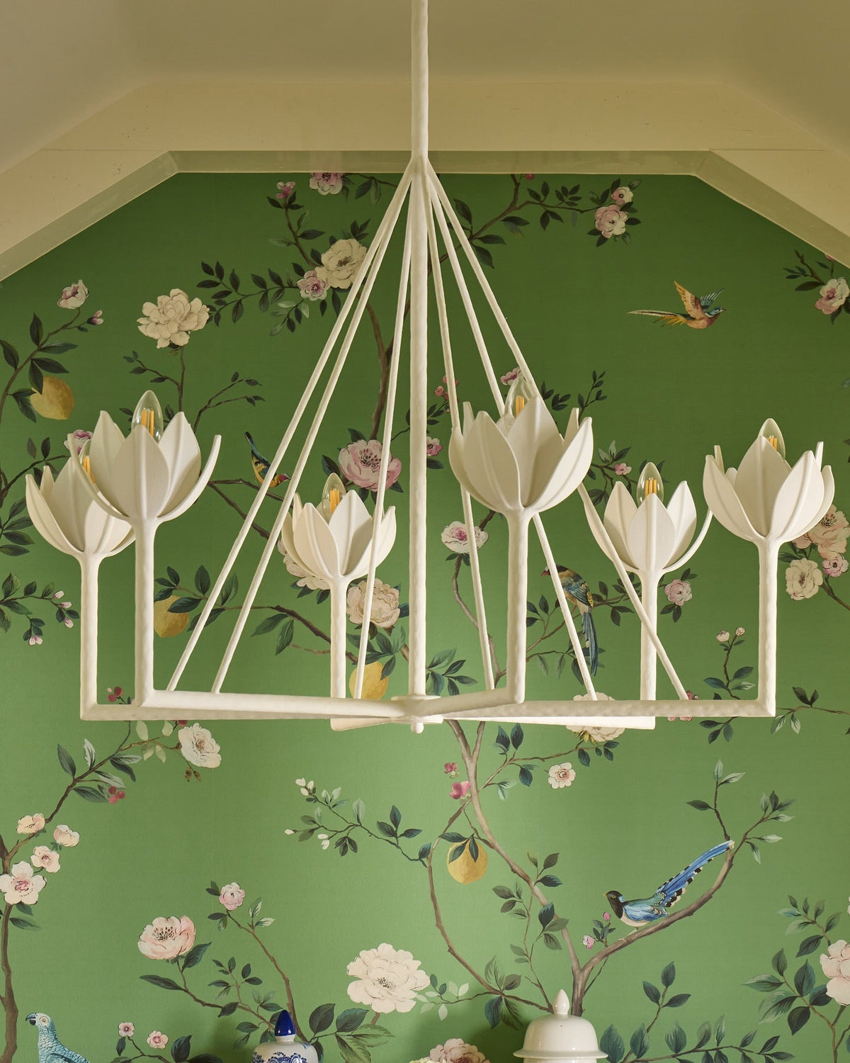 Alberto Moderne minimalistische bloemmotief kroonluchter van oud messing