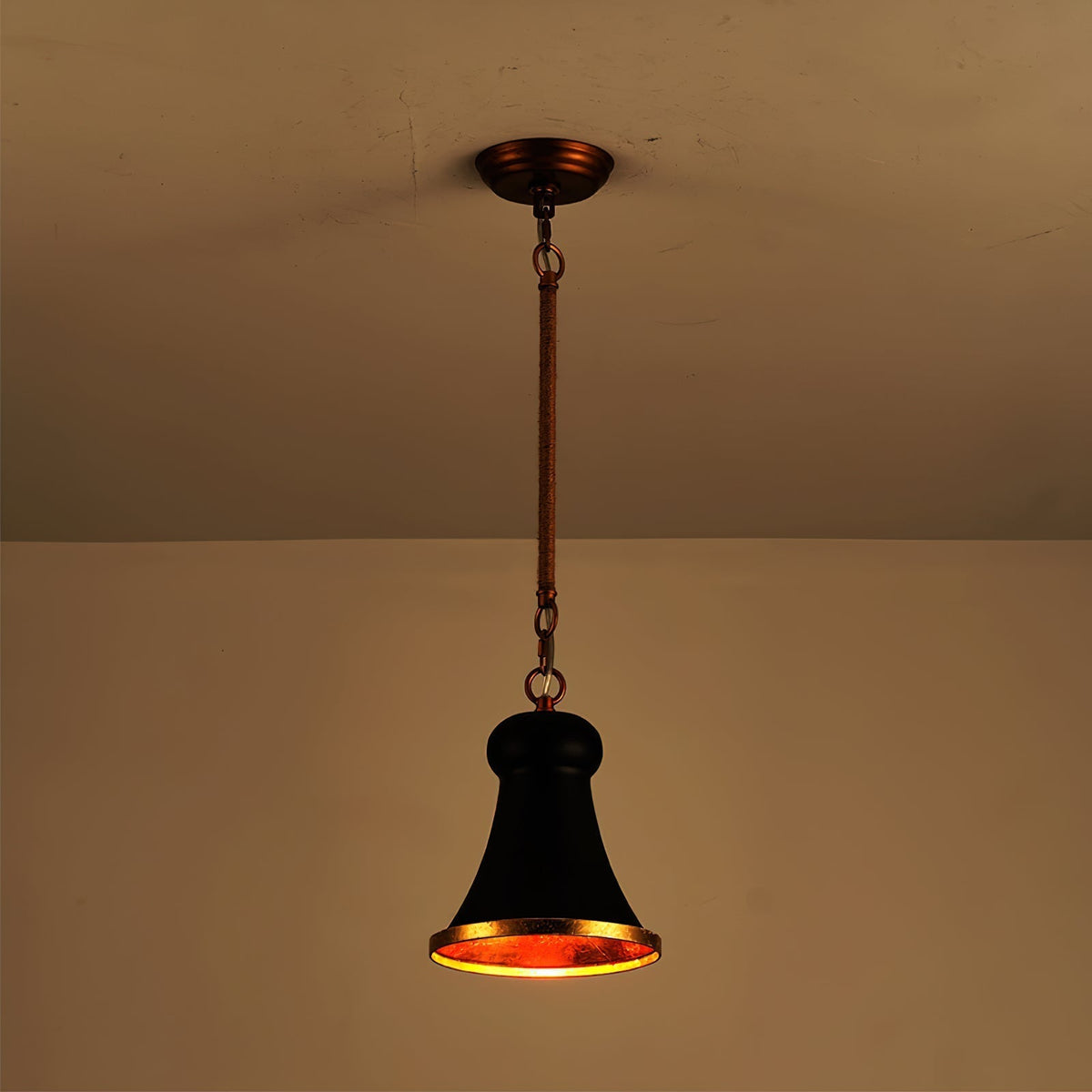Vatnuvyn moderne minimalistische hanglamp van metaal