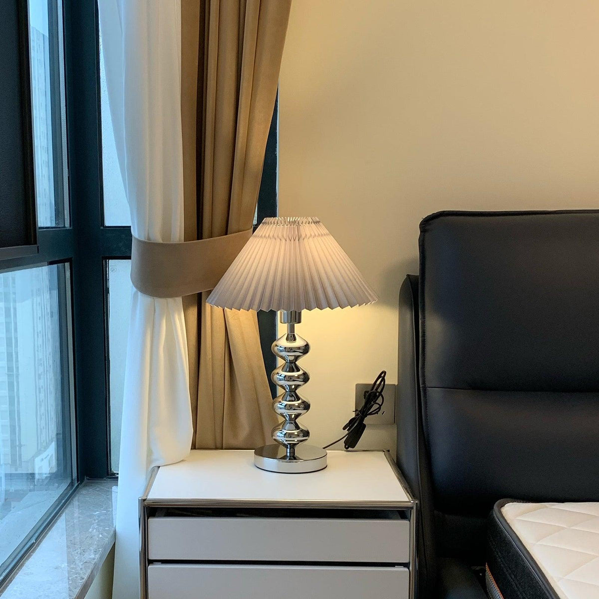 Cyris Retro Plooide tafellamp