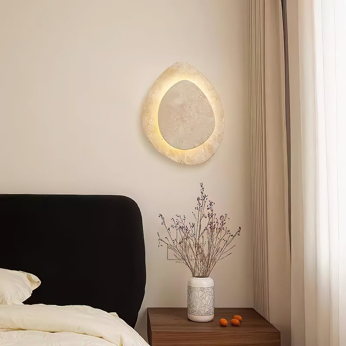 Yrvuvyn individuele creativiteit wandlamp van travertin