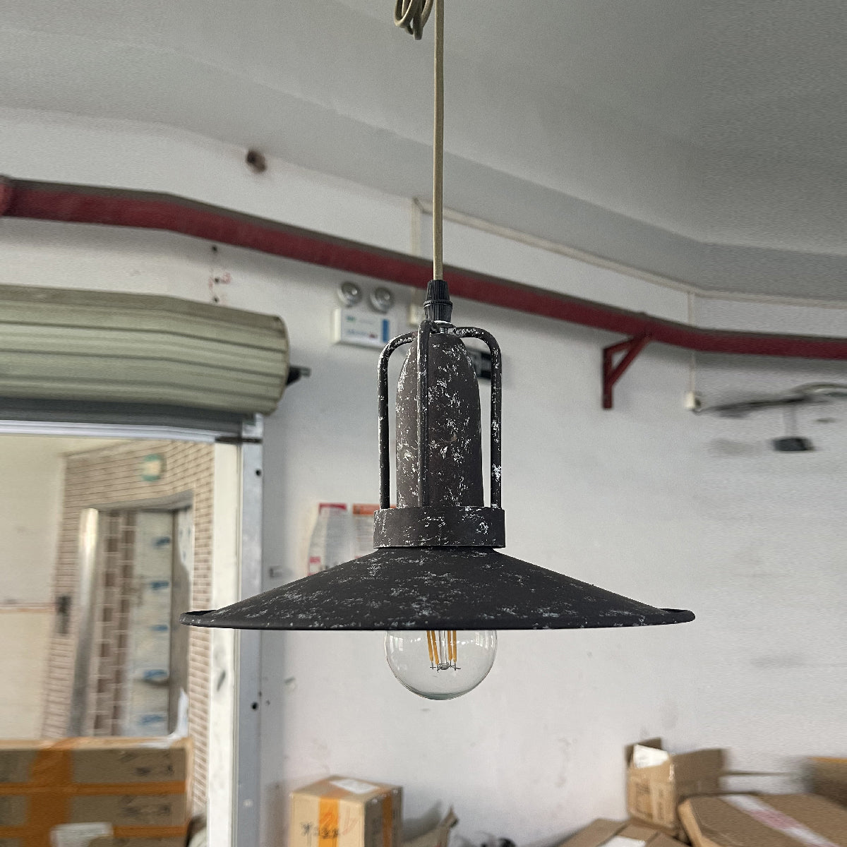 Yrvuvyi moderne minimalistische industriële hanglamp van metaal