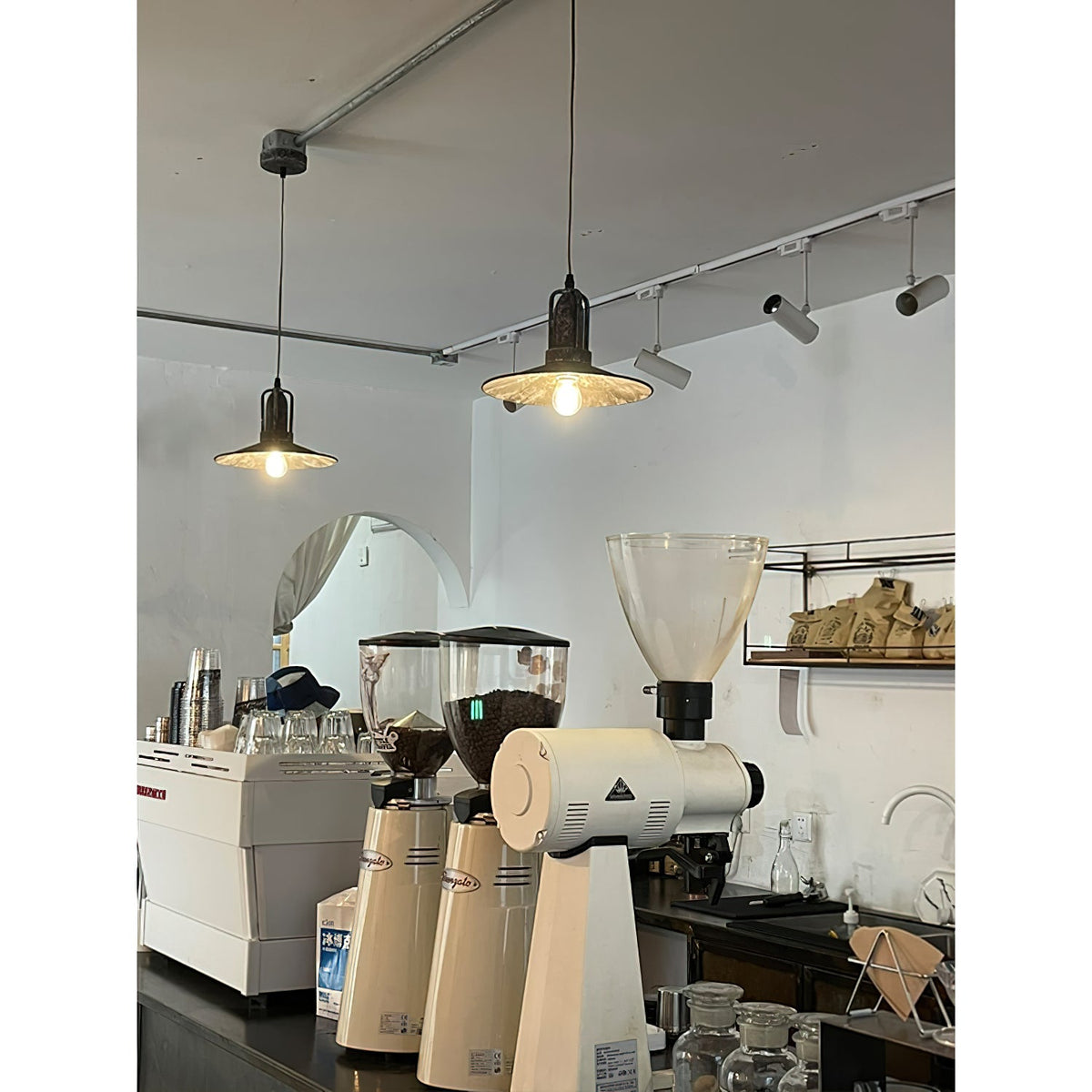 Yrvuvyi moderne minimalistische industriële hanglamp van metaal