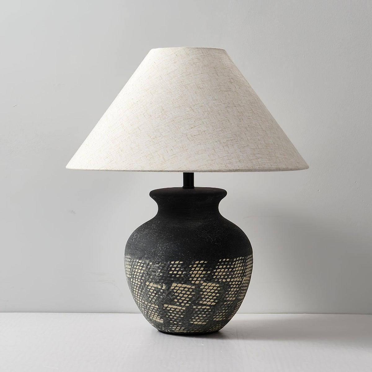 Crin Minimalistische tafellamp van keramiek