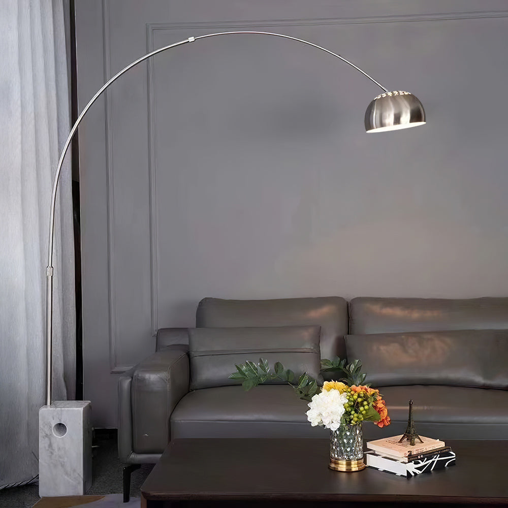 Alevra vloerlamp van staal en marmer