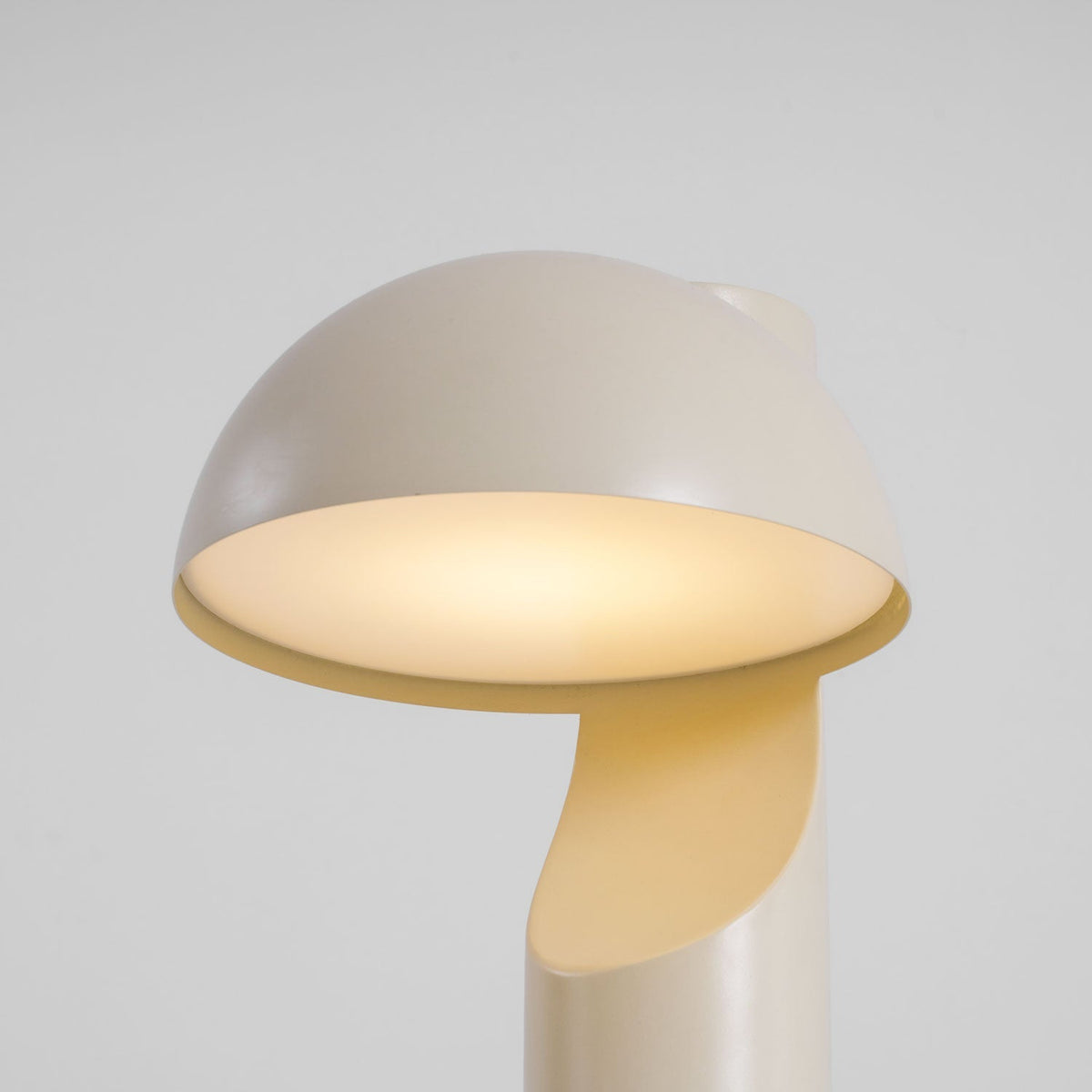 Belviora minimalistische tafellamp