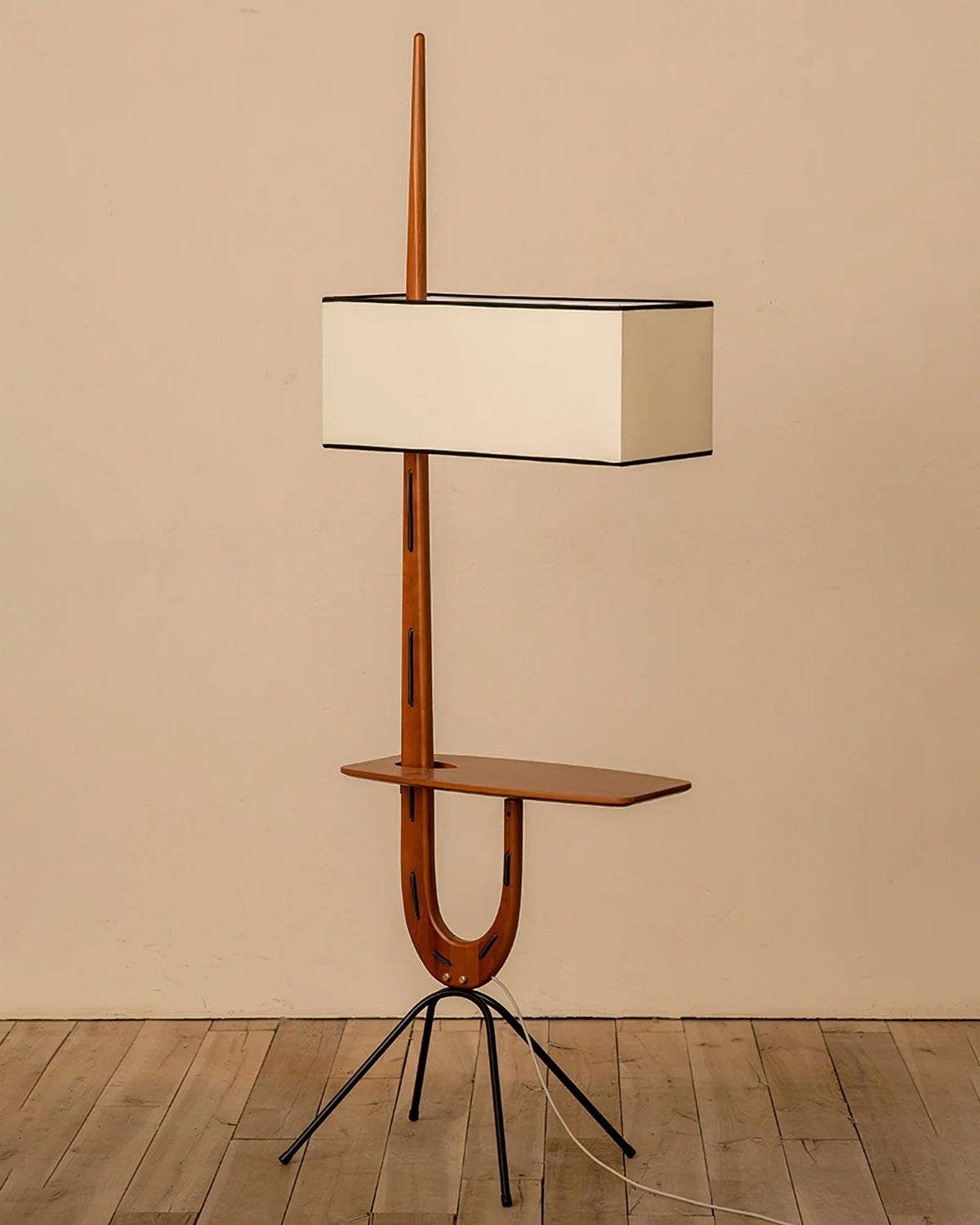 Vemara Mid Century Houten vloerlamp