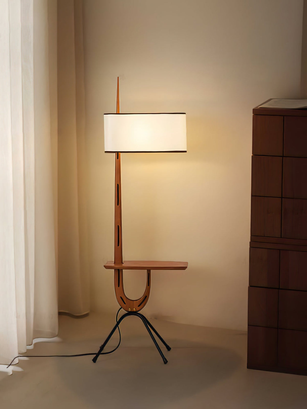 Vemara Mid Century Houten vloerlamp