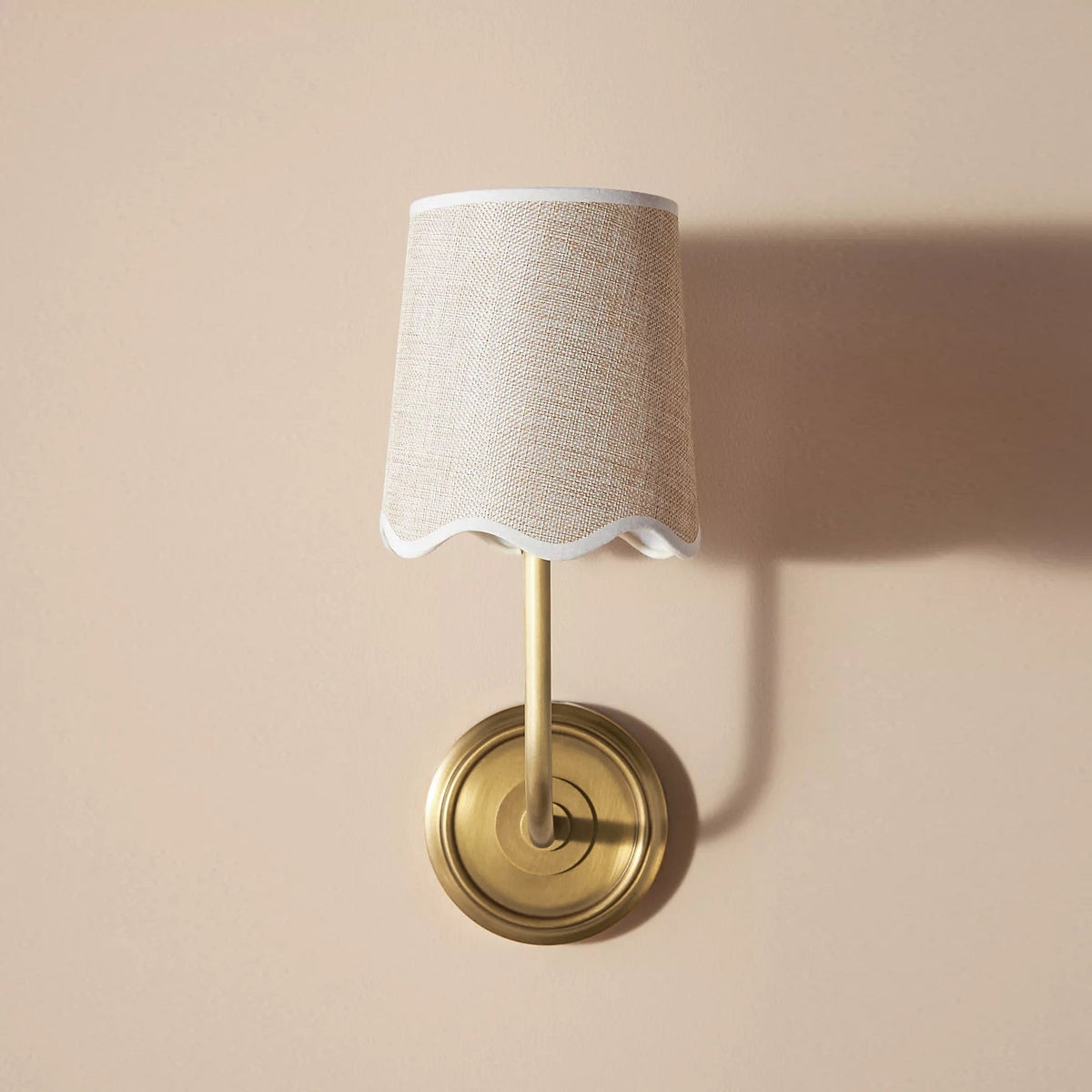 Sifuvyo Moderne minimalistische wandlamp van metaal en stof