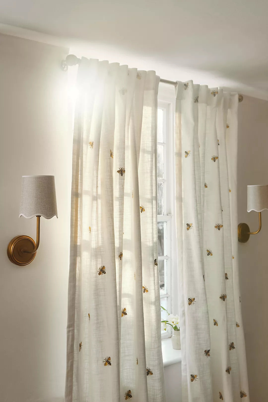 Sifuvyo Moderne minimalistische wandlamp van metaal en stof