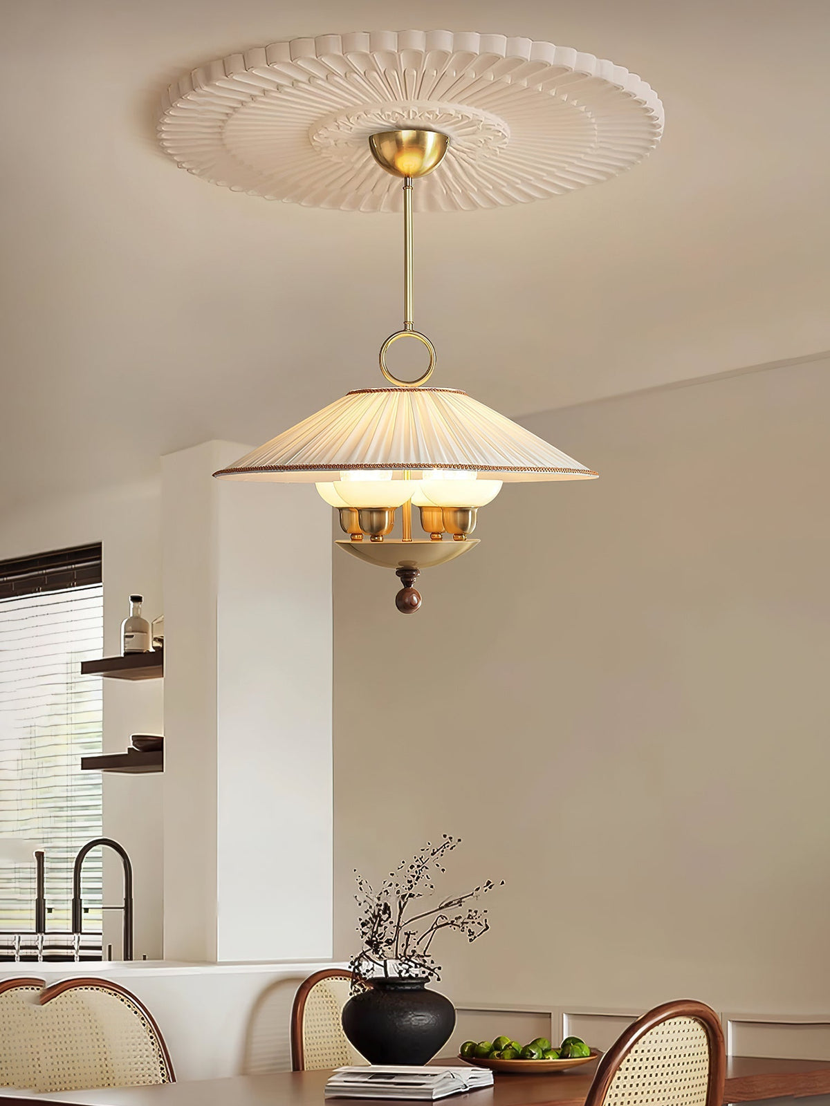 Umbera hanglamp met geplooide kap