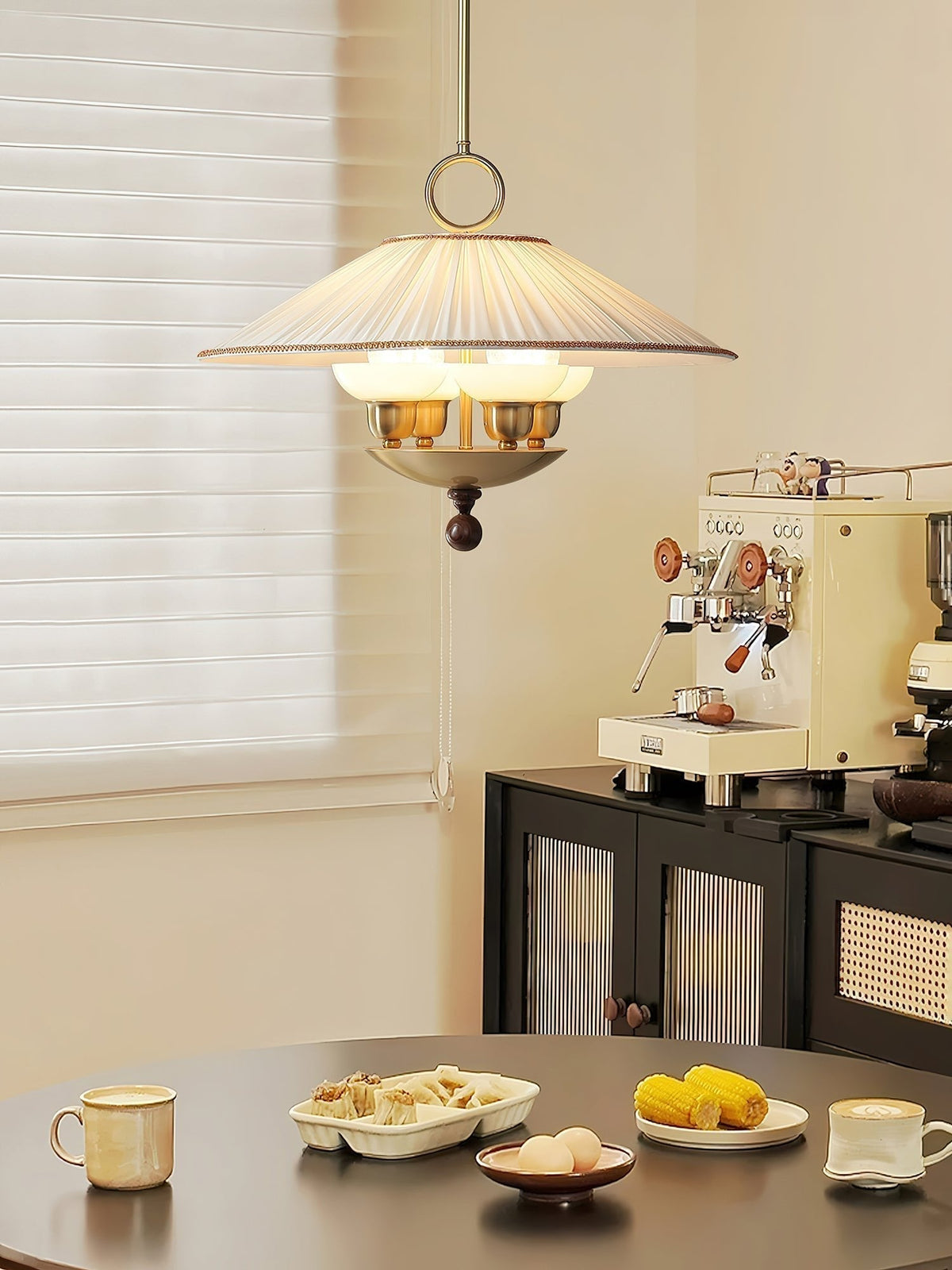 Umbera hanglamp met geplooide kap