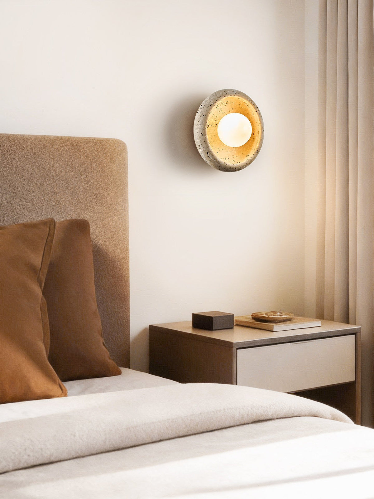 Valiselle wandlamp in Geel travertin