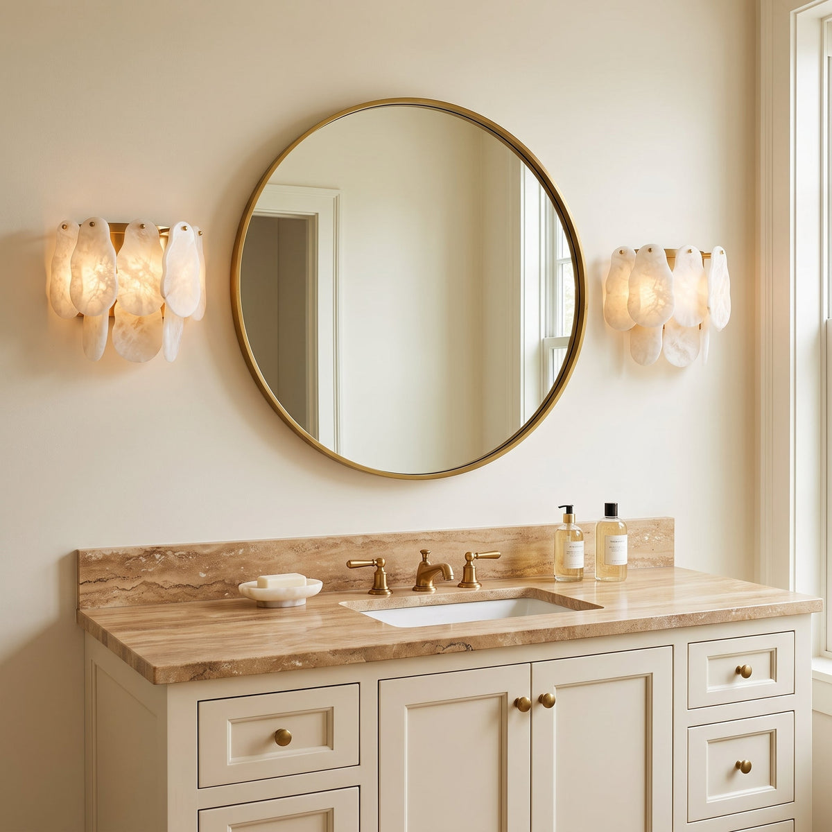 Quenstone onregelmatige albast wandlamp