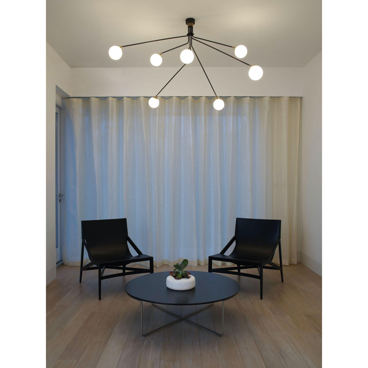 Vatnuvyo moderne minimalistische plafondlamp van messing en glas