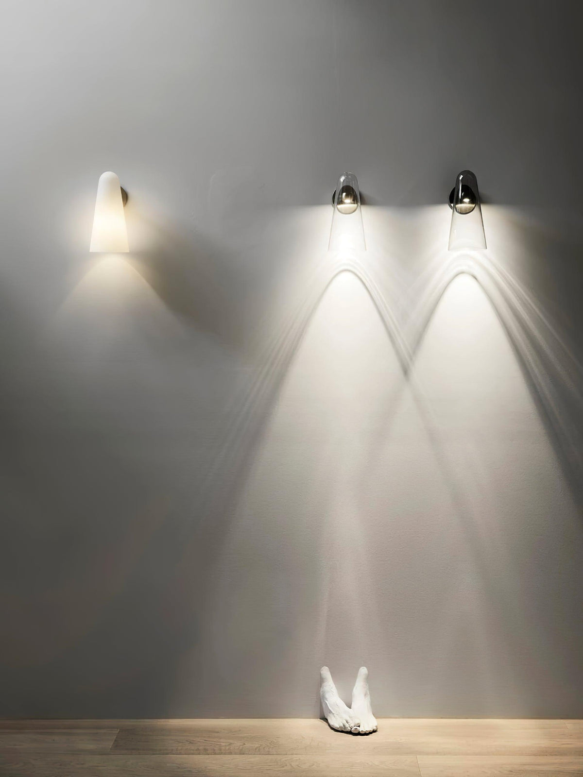Lioririella Conical glas wandlamp