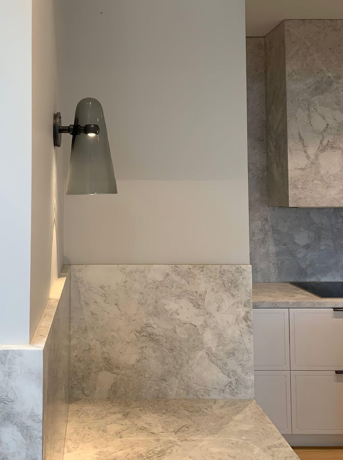 Lioririella Conical glas wandlamp