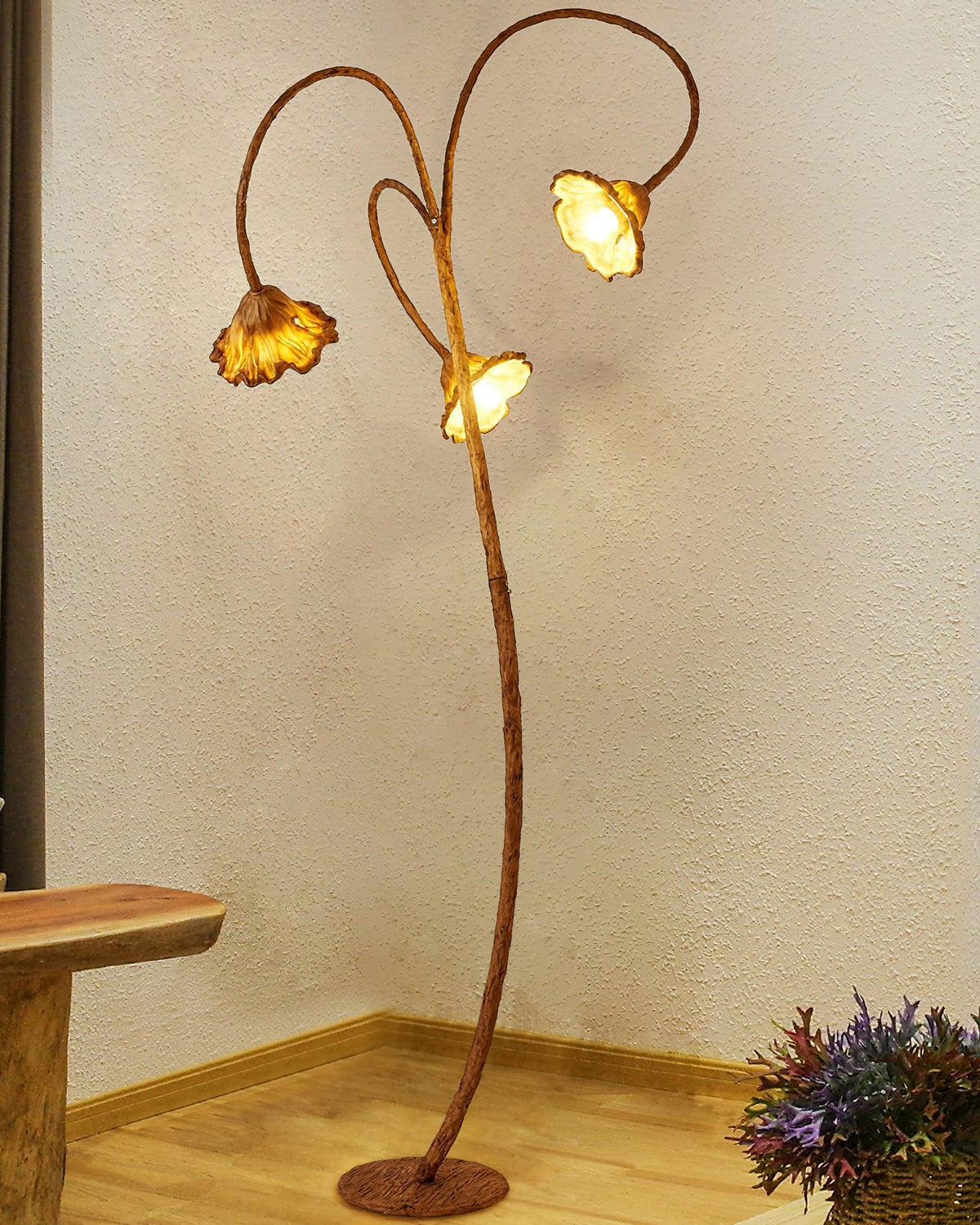 Ailo vloerlamp van natuurlijke hars