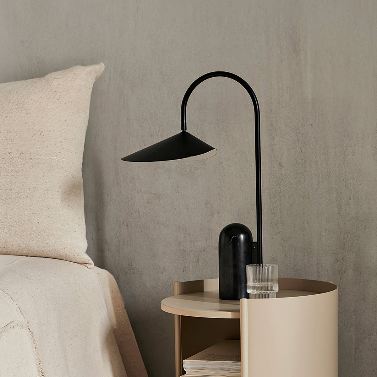 Selva Arc Leaf tafellamp