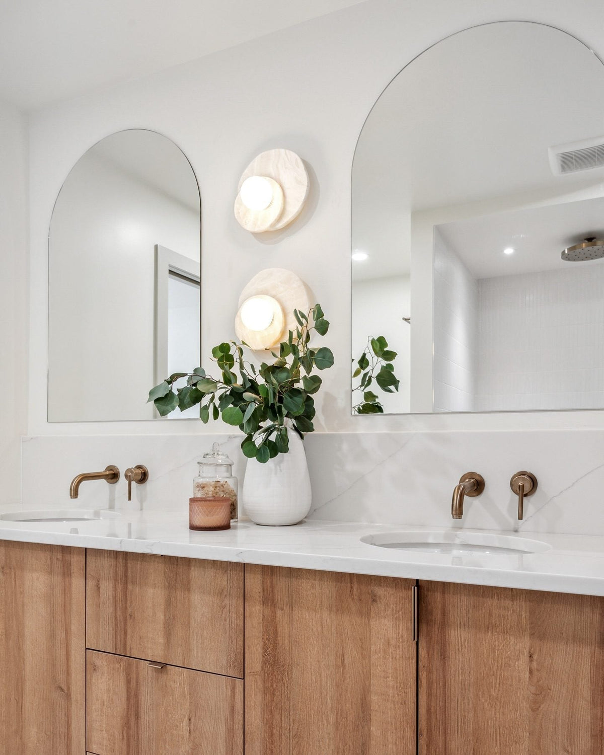 Astr moderne minimalistische wandlamp van steen en glas