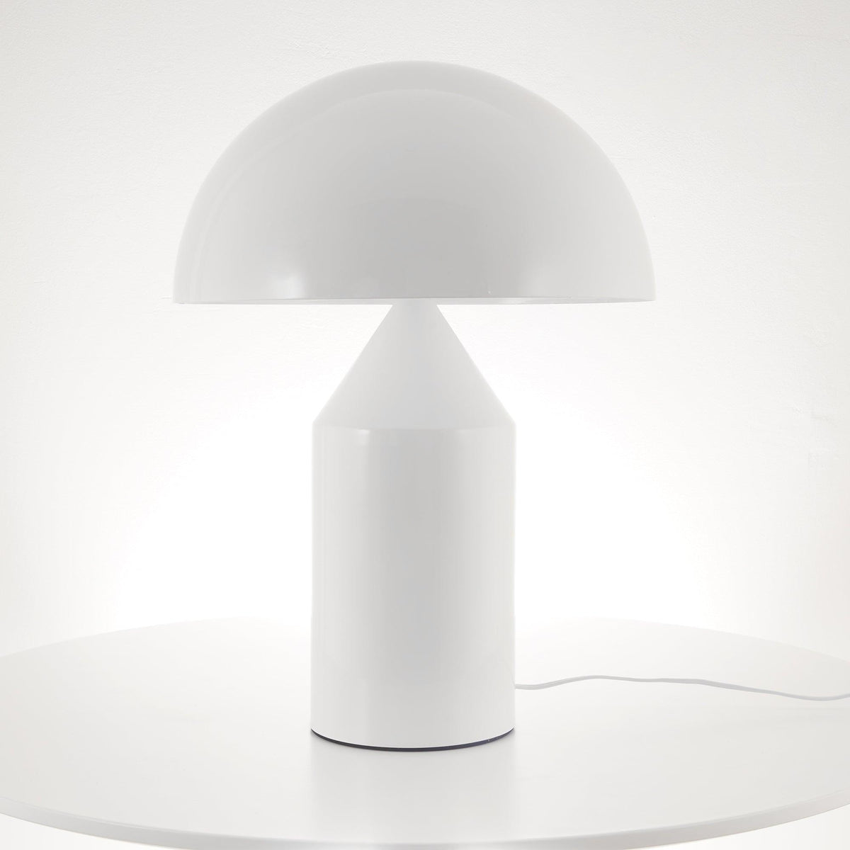 Selisina Industriële minimalistische tafellamp