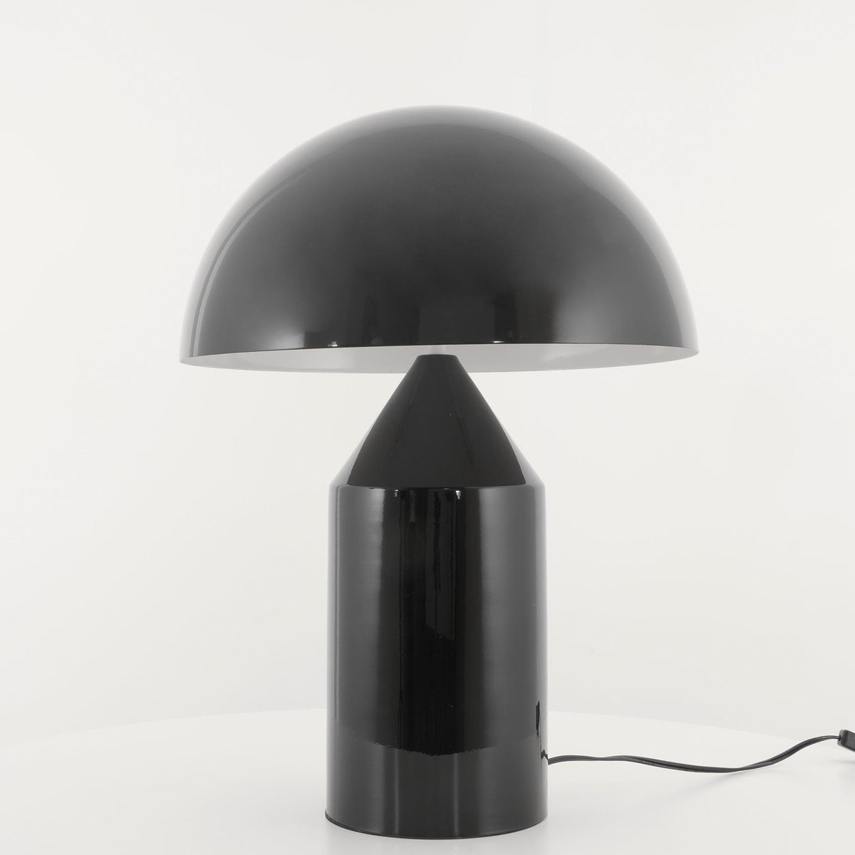 Selisina Industriële minimalistische tafellamp