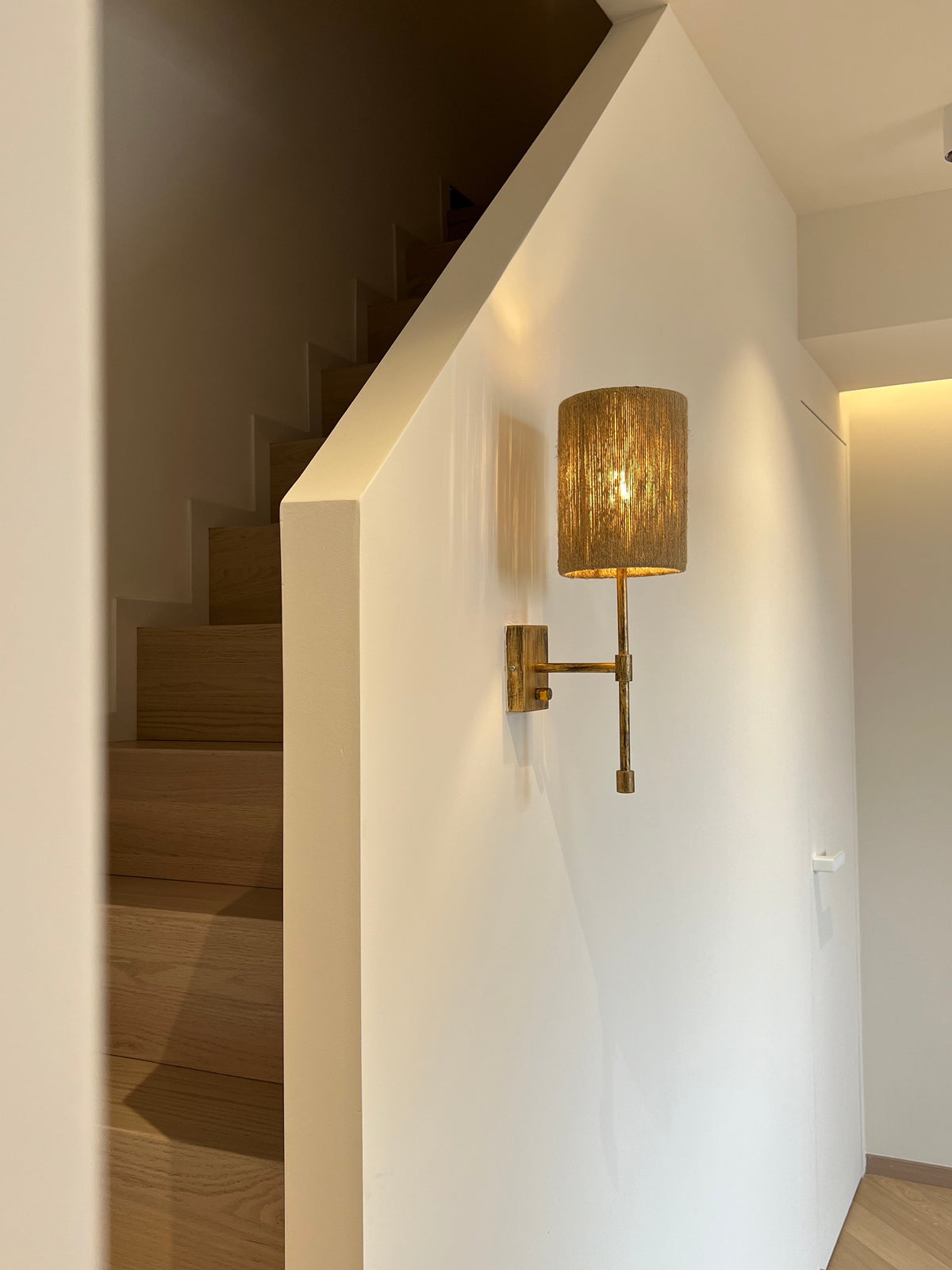 Eirikuvyo moderne minimalistische wandlamp van metaal en stof