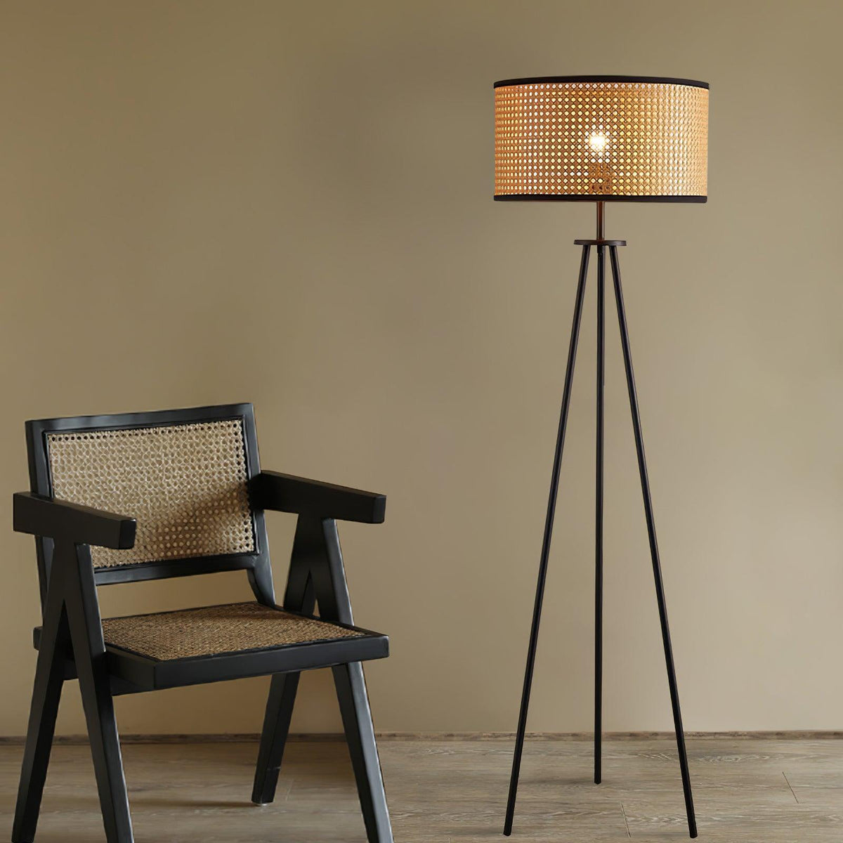 Trio Vintage Bamboe vloerlamp