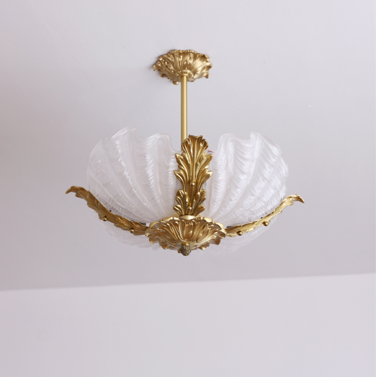 Nacisian kroonluchter met schelpglas