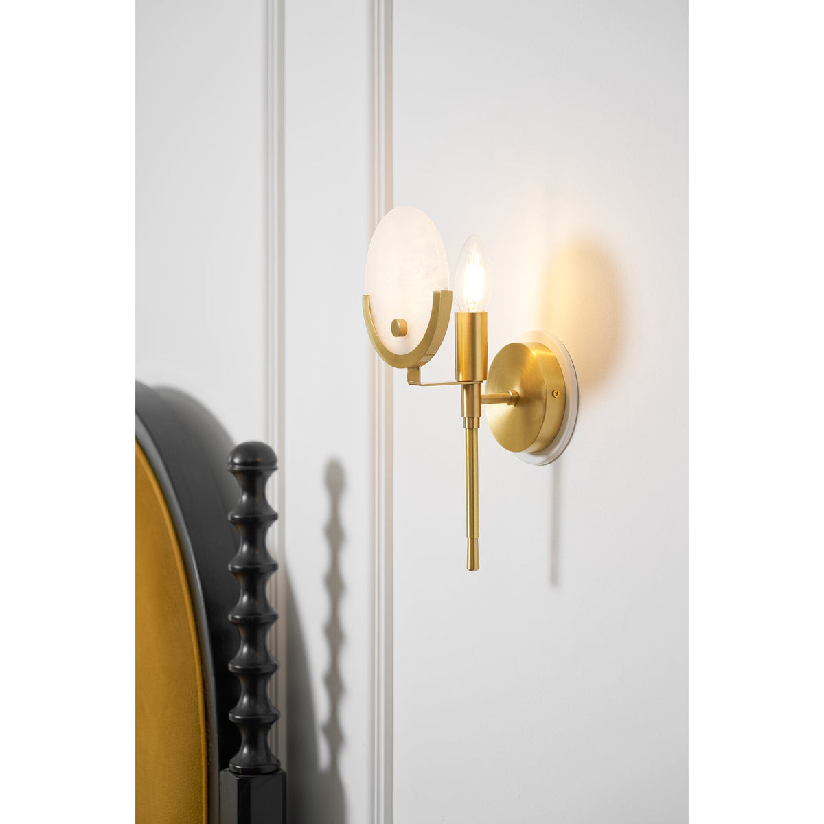 Aminex Sphere albasten wandlamp