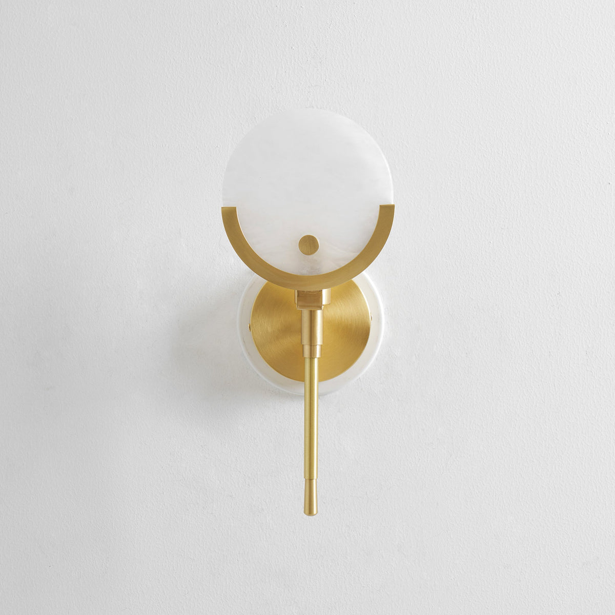 Ljomuvyo Moderne minimalistische wandlamp van messing met albasten kap