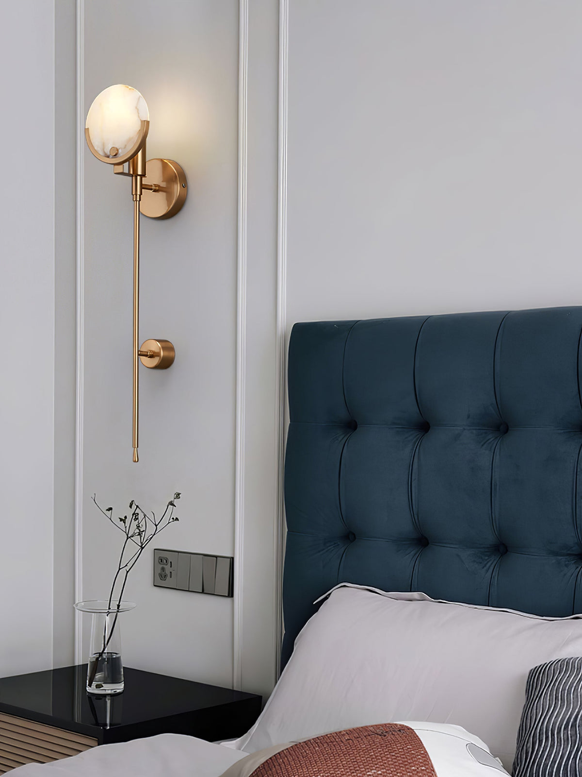 Ljomuvyo Moderne minimalistische wandlamp van messing met albasten kap