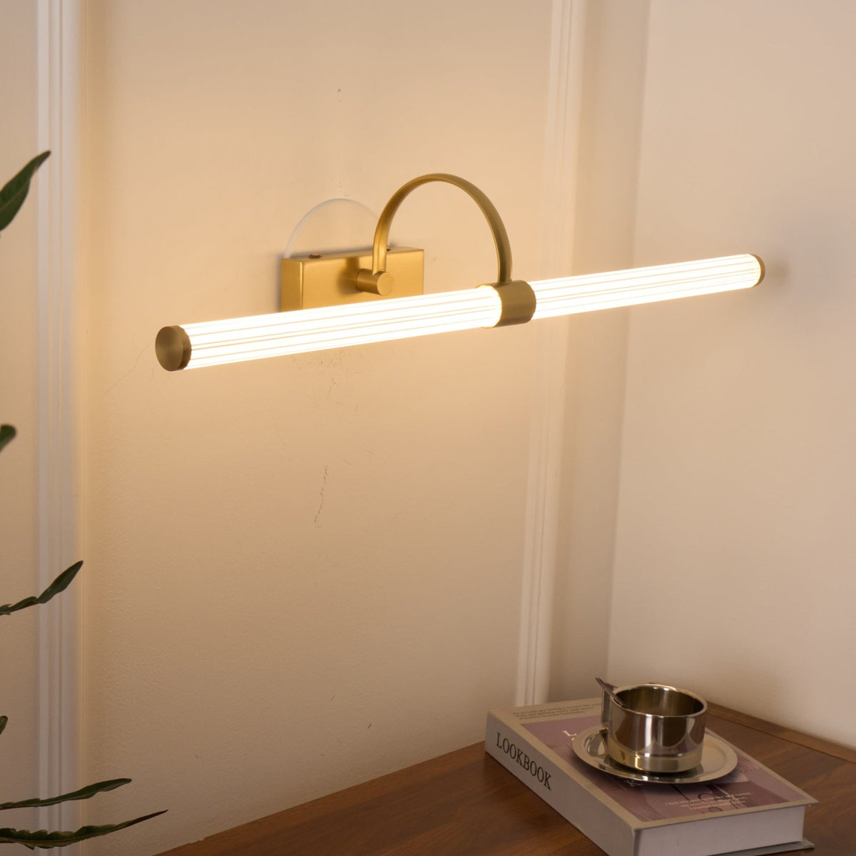 Beryl Moderne minimalistische wandlamp van messing