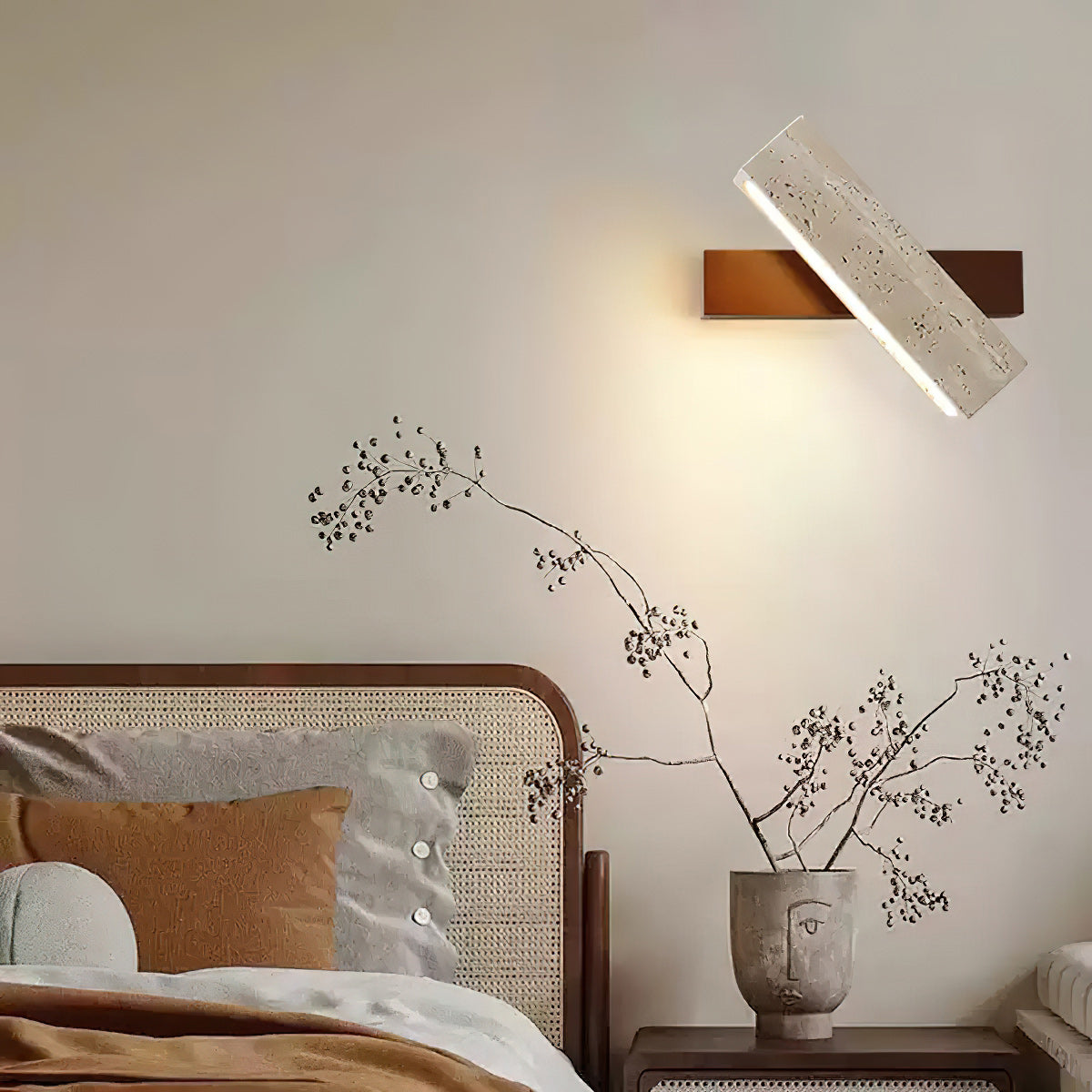 Ostruvyo moderne minimalistische wandlamp van walnoot en travertin