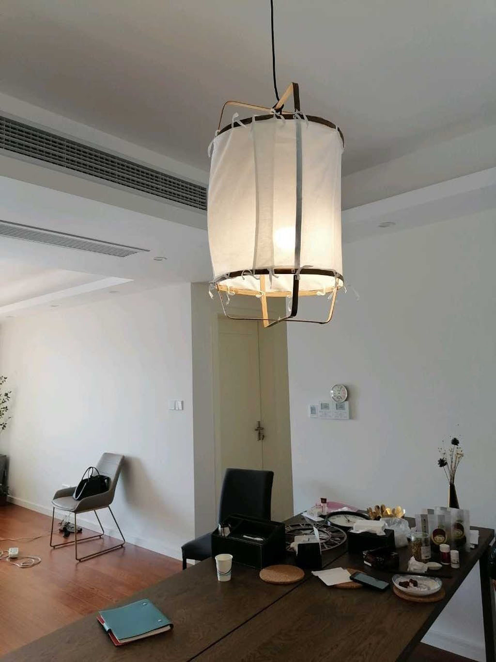 Arioelia hanglamp met bamboe lampenkap voor de woonkamer