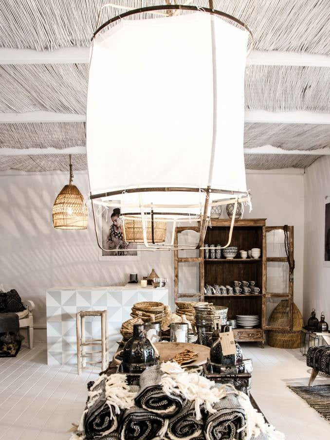 Arioelia hanglamp met bamboe lampenkap voor de woonkamer