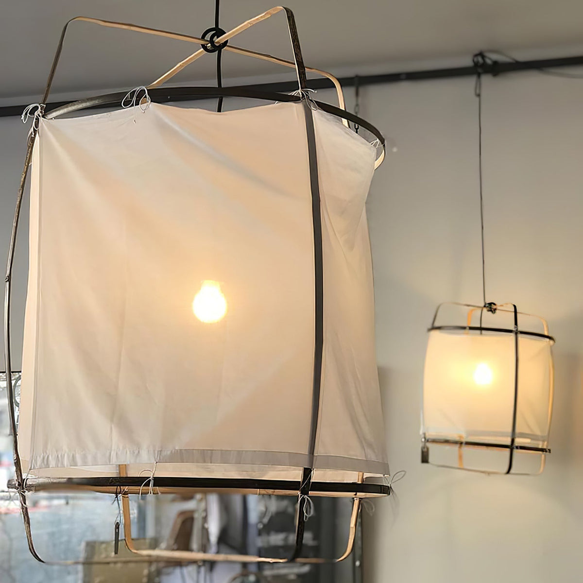Arioelia hanglamp met bamboe lampenkap voor de woonkamer