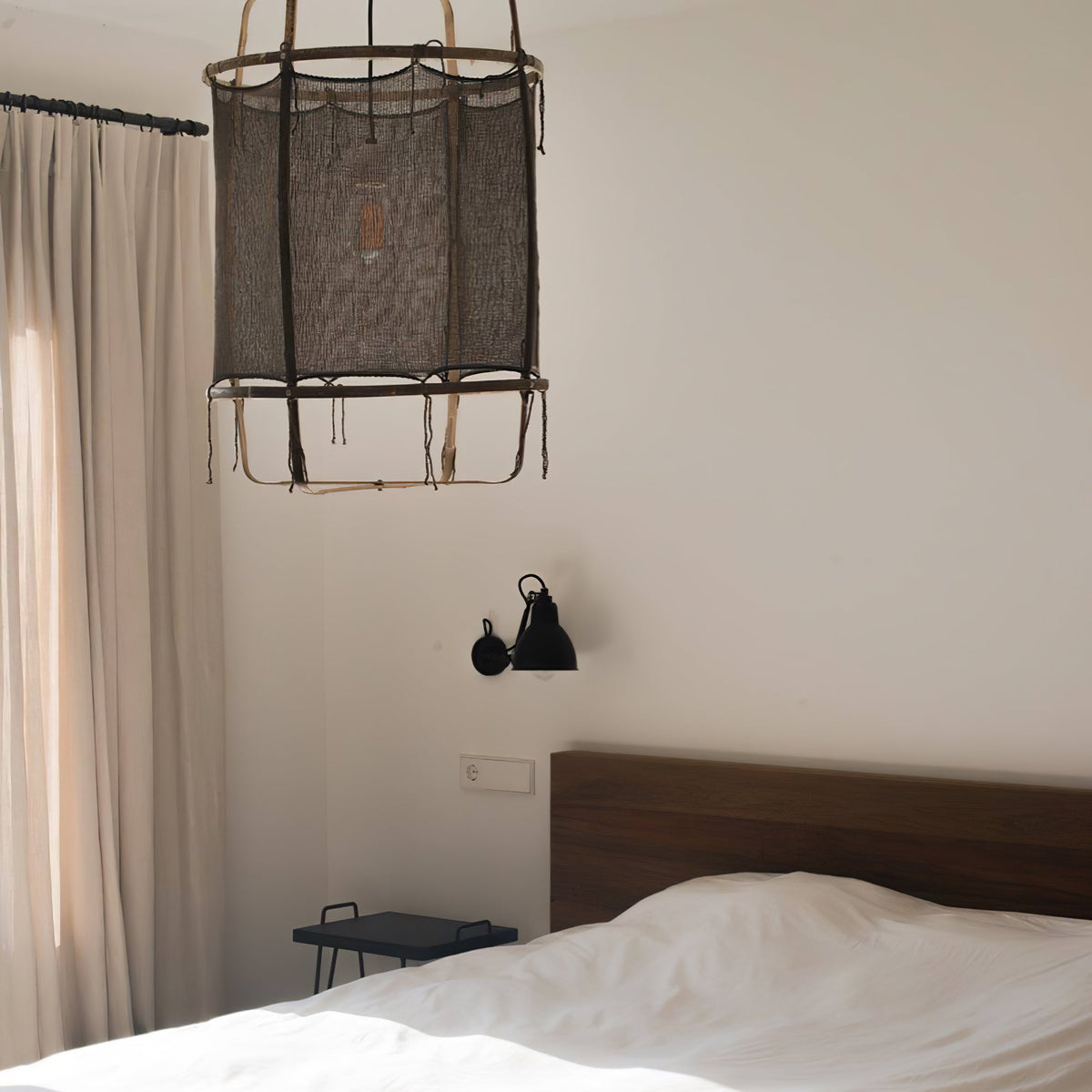 Arioelia hanglamp met bamboe lampenkap voor de woonkamer