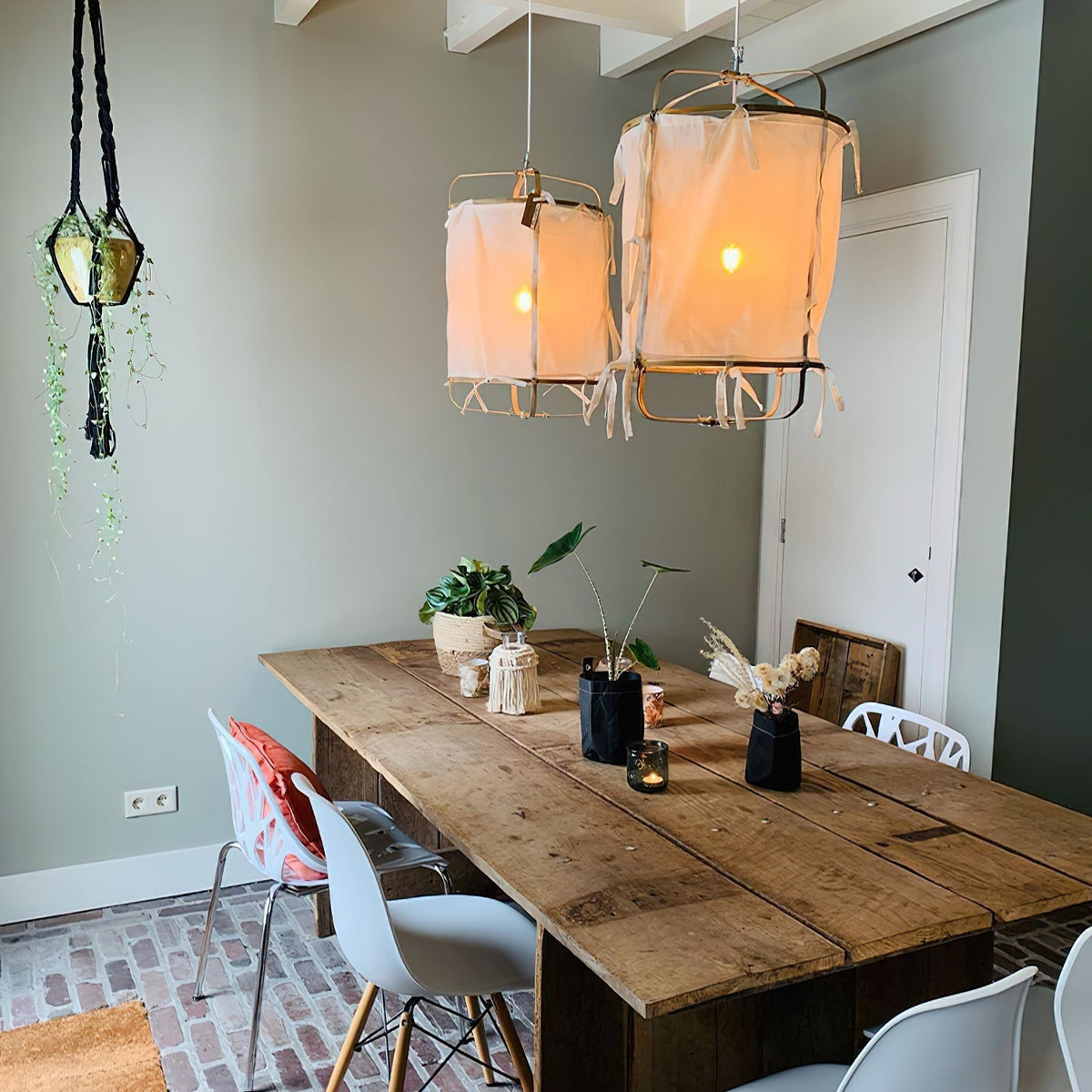 Arioelia hanglamp met bamboe lampenkap voor de woonkamer