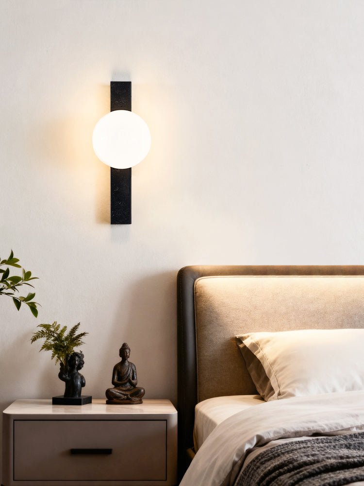 Zoshaira bollen Zwart travertin wandlamp