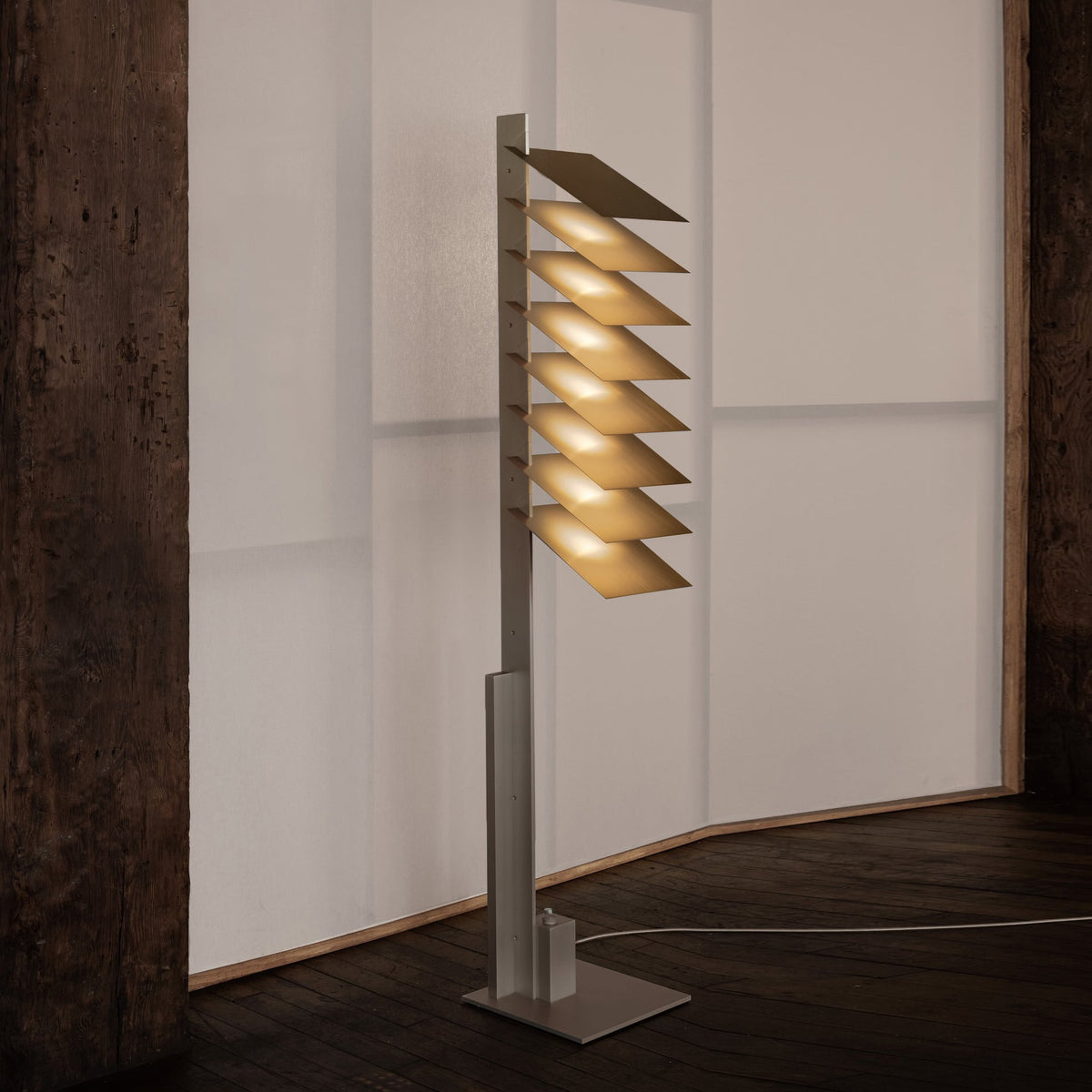 Virauena vloerlamp