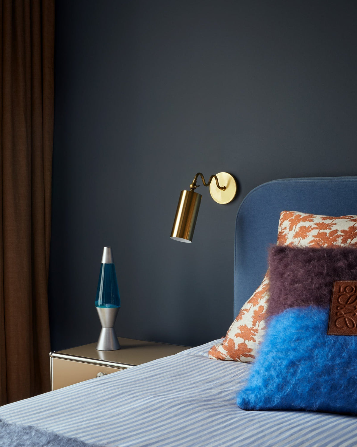 Vatnuvyu moderne minimalistische wandlamp met stoffen kap en metalen behuizing