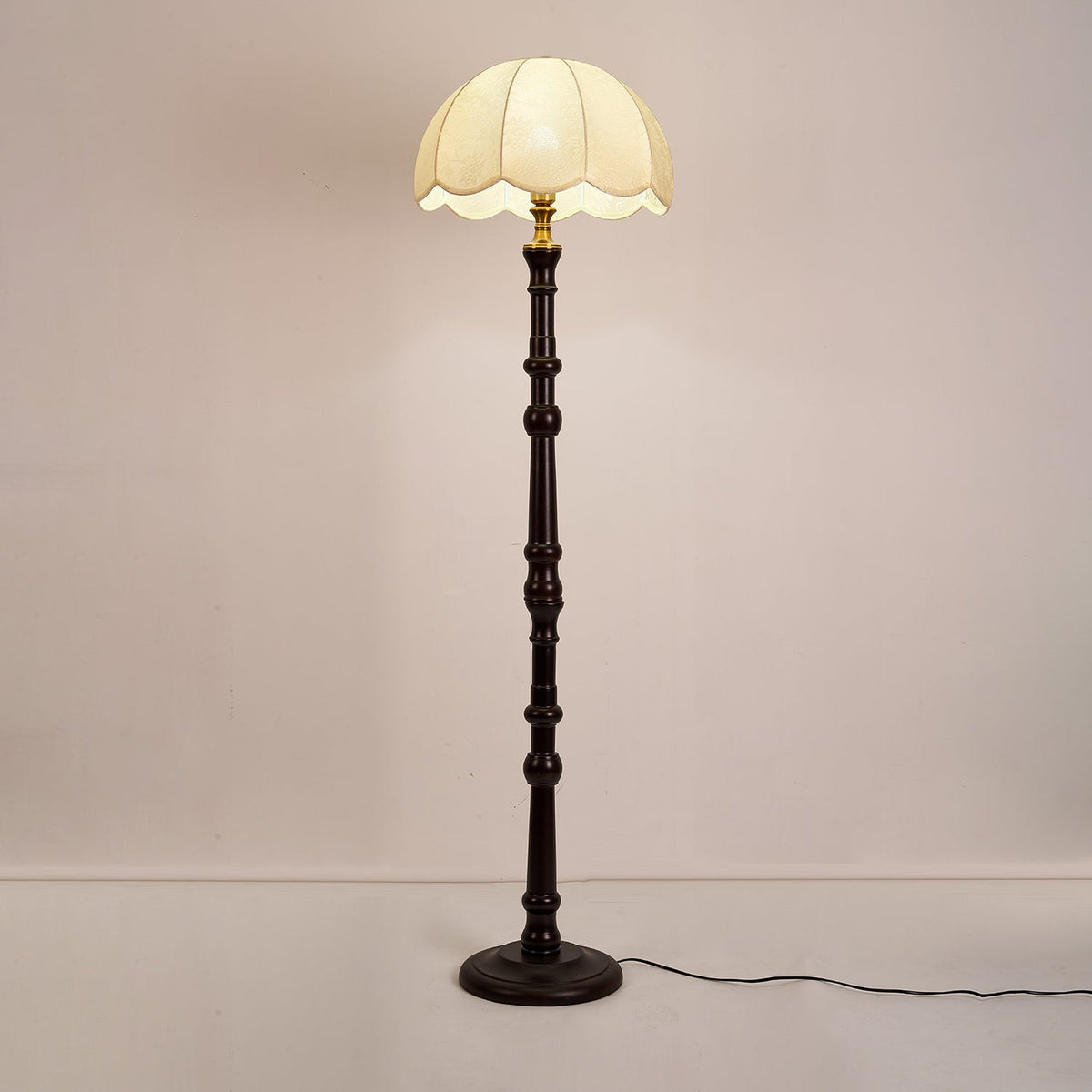 Maverick Vintage Houten vloerlamp