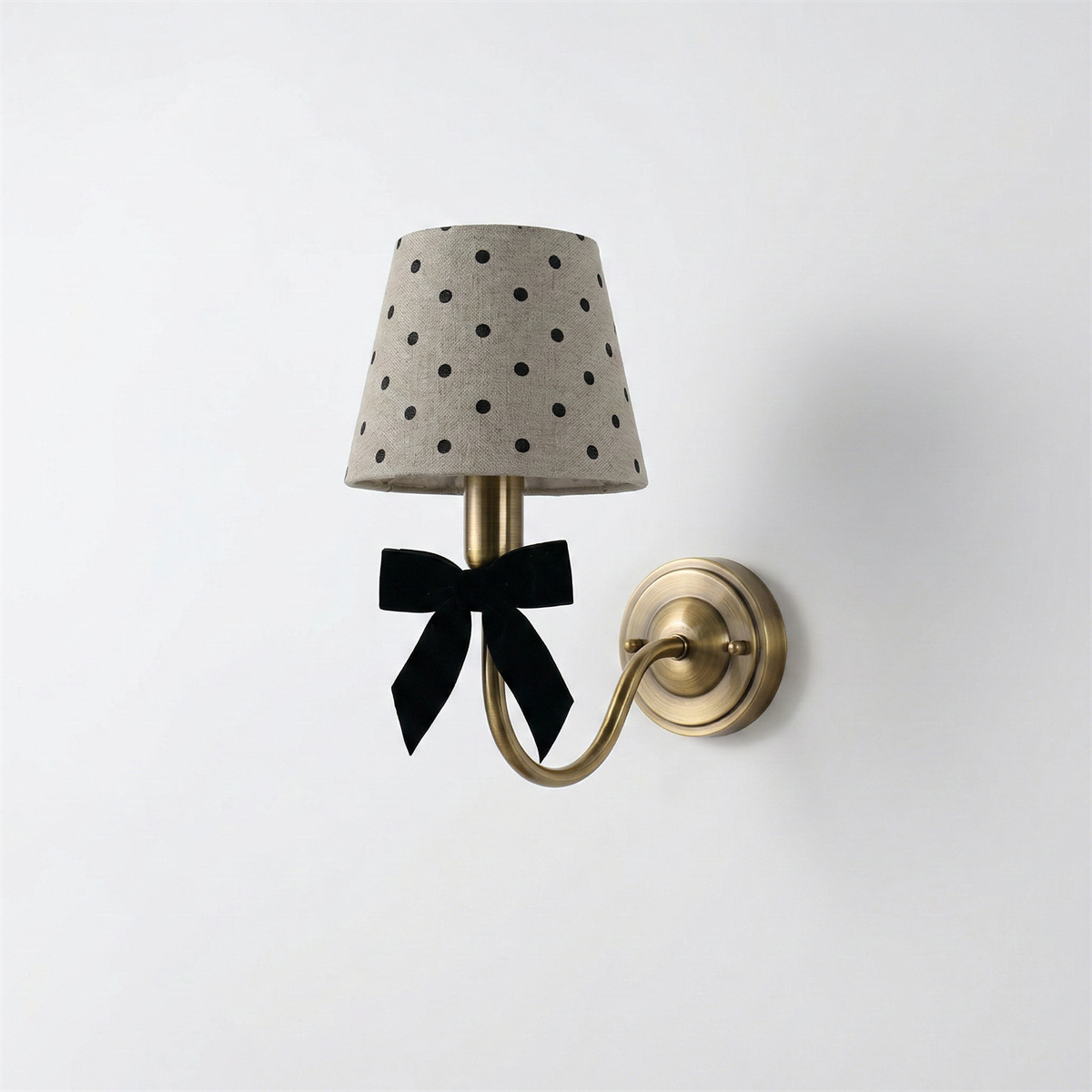 Noraaria wandlamp met stippen