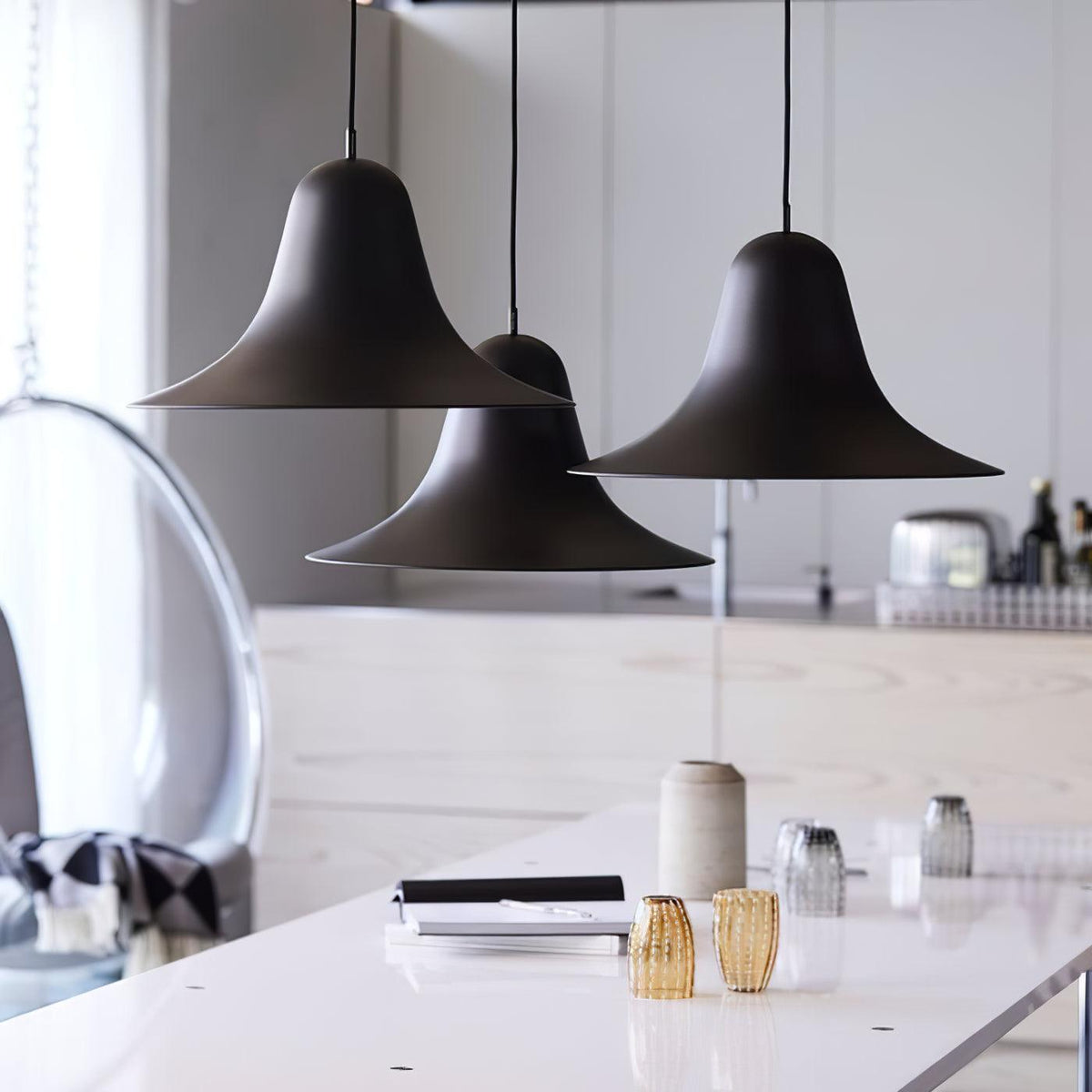 Nevin Minimalistische hanglamp met klokkenkap