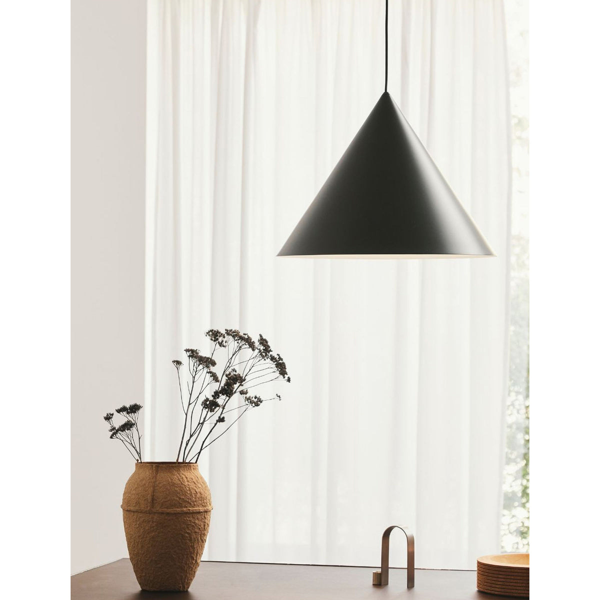 Caeluvyu moderne minimalistische hanglamp van donker metaal