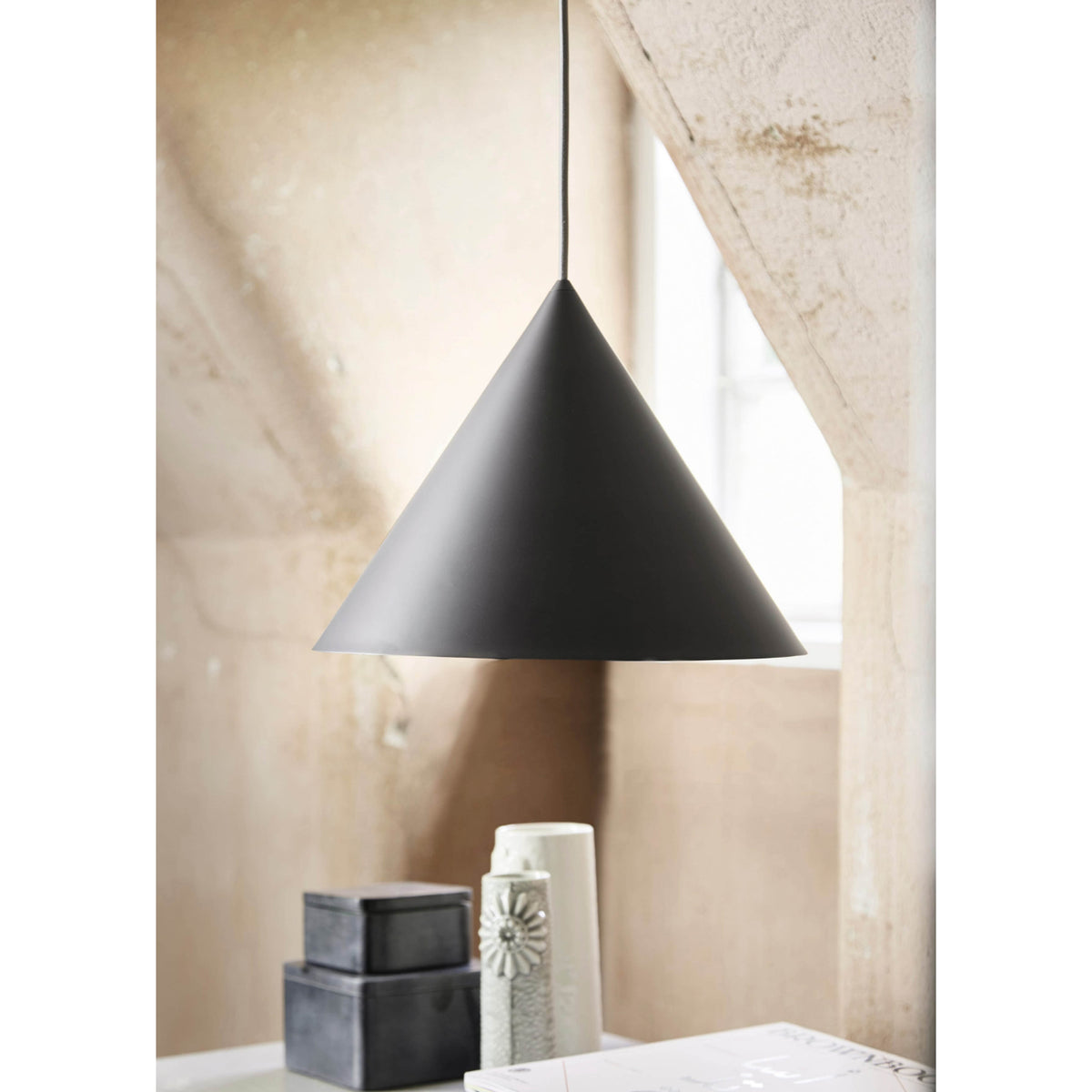 Caeluvyu moderne minimalistische hanglamp van donker metaal