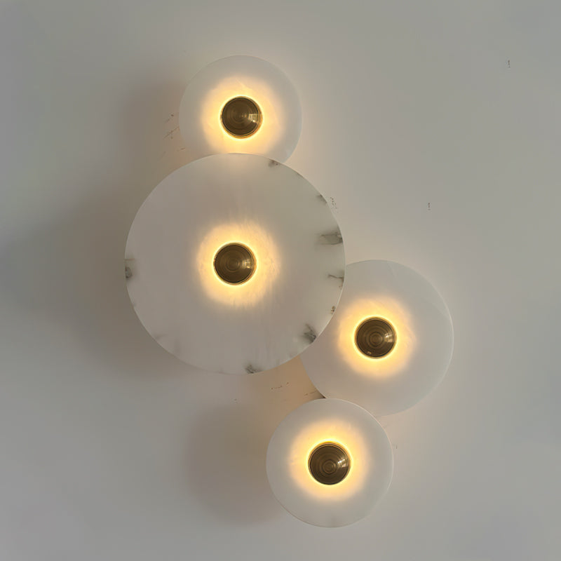 Slanke moderne minimalistische wandlamp van albast