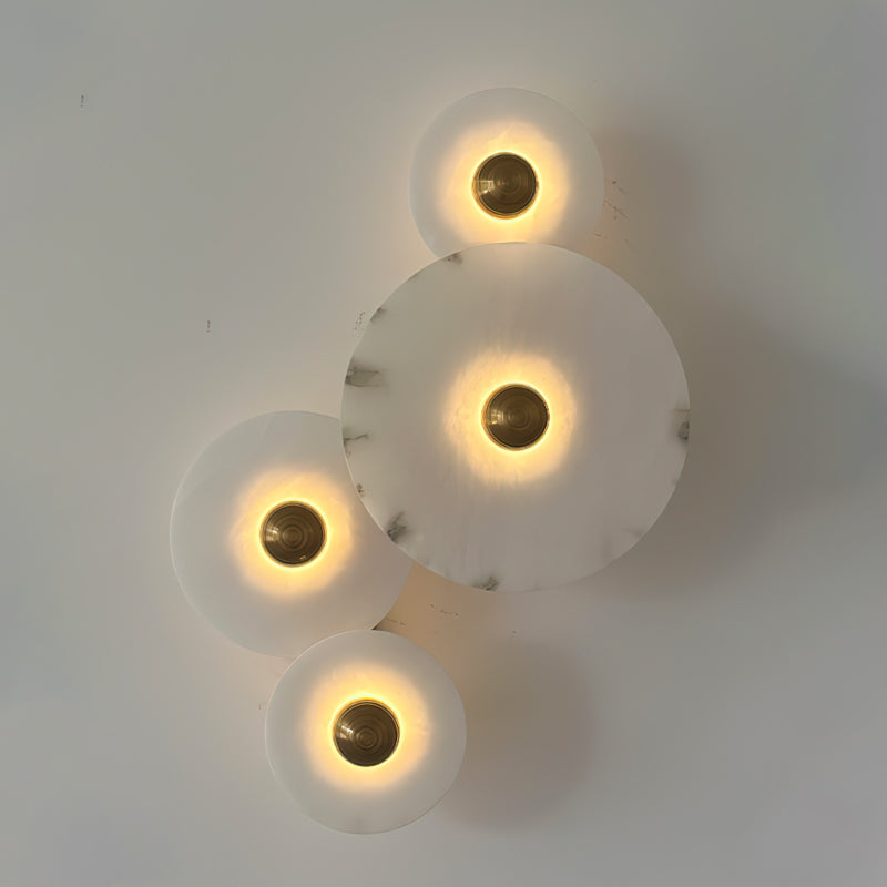 Slanke moderne minimalistische wandlamp van albast