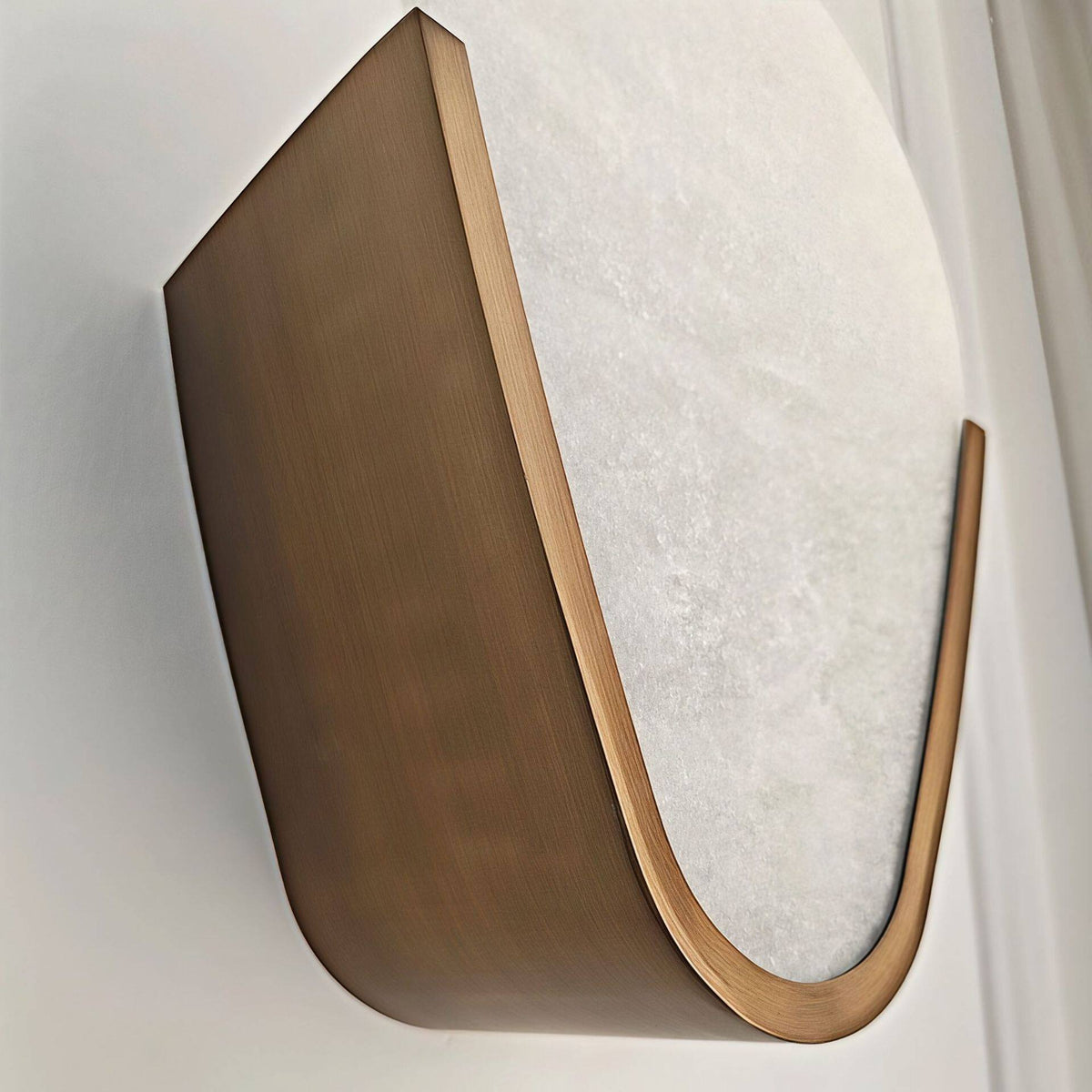 Bernina albasten wandlamp